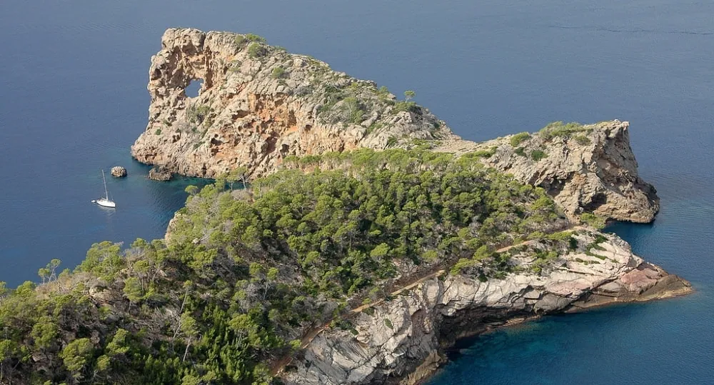 The coastal peninsula of Sa Foradada near Deià