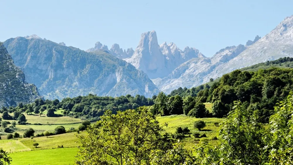 Naranjo de Bulnes, en Asturias, España