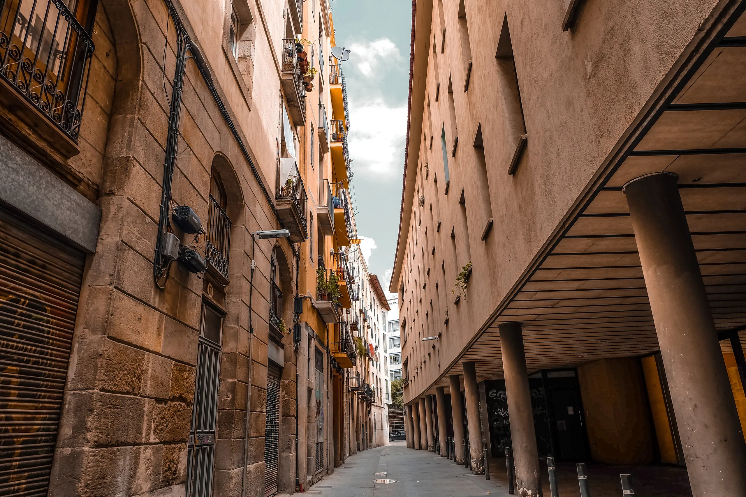 Carrers de Barcelona, una de les ciutats més cares del país
